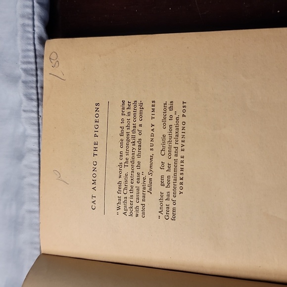 3 x vintage Agatha Christie Novels - Picture 6 of 12